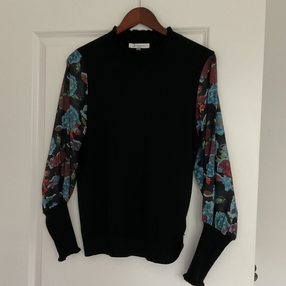 Siani Milano black sheer floral sleeve sweater L